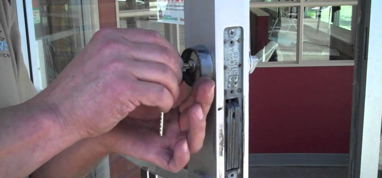 commercial door lock repair Suisun City